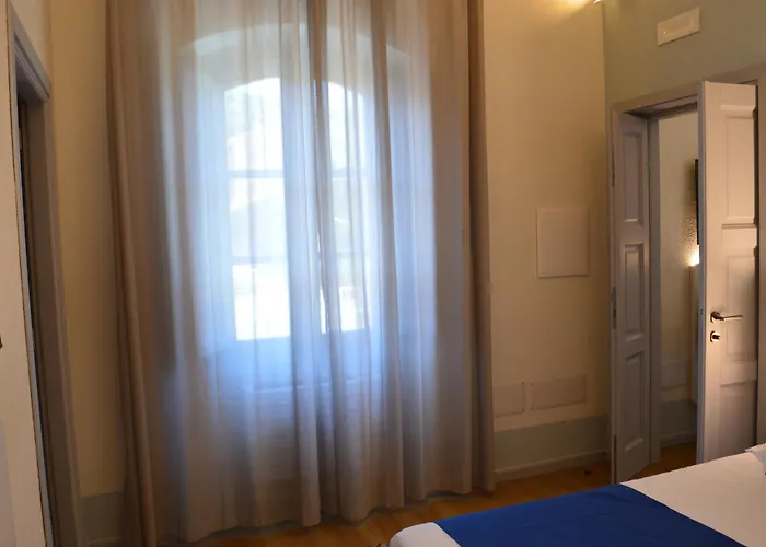 Oda ve Kahvaltı Tanit & 4*