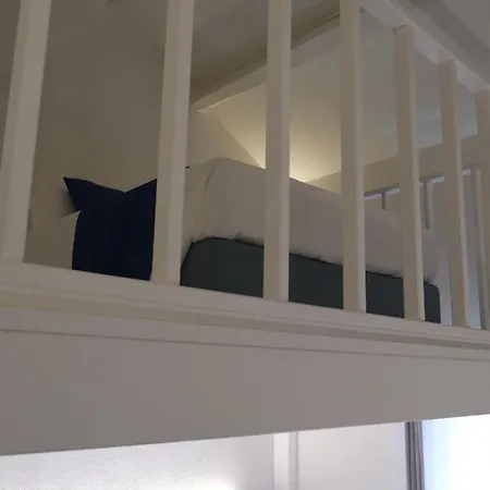 Bed & Breakfast Tanit & *