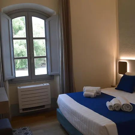 Bed & Breakfast Tanit & *