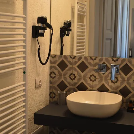 Tanit & ヴィッラシミーウス