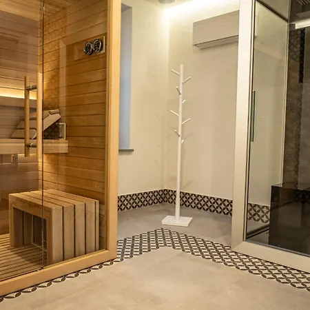 ベッド・アンド・ブレックファスト Tanit & 4*