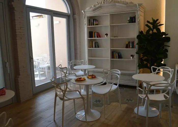 Tanit & Oda ve Kahvaltı Villasimius