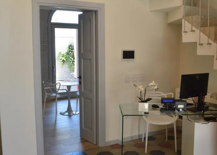 Tanit & Вилласимиус